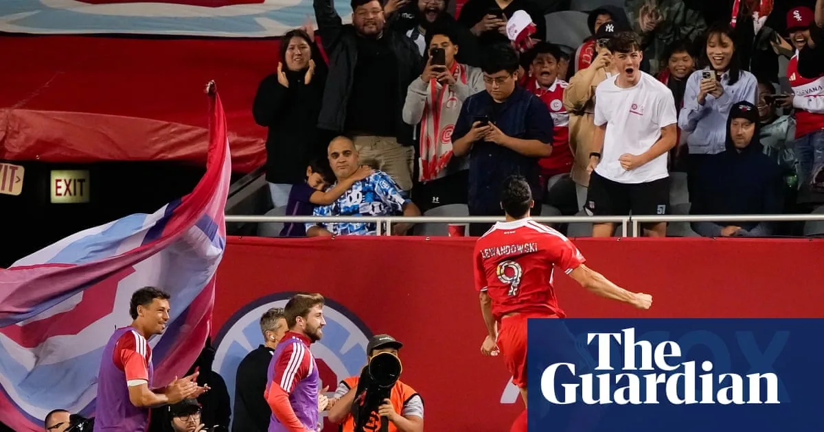 Robert Lewandowski Scores Twice in Chicago Fire Home Debut